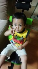 三男ピース