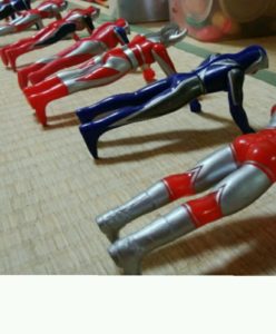 修行ウルトラマン